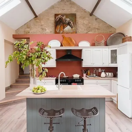 Stunning Granite Barn Conversion *